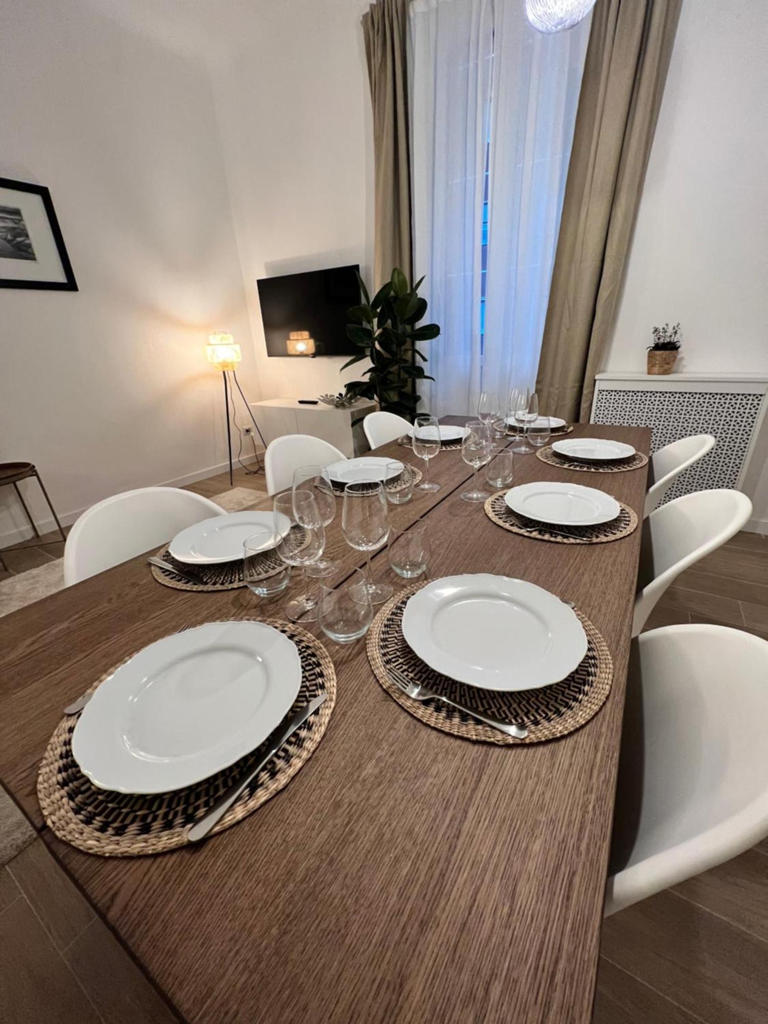 Spacious 3 Bedroom Apartment Milan Bagian luar foto
